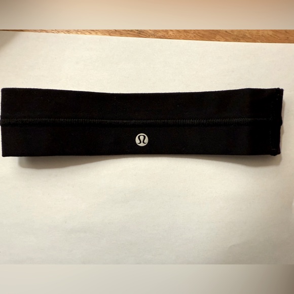 Lululemon headband - Picture 1 of 2
